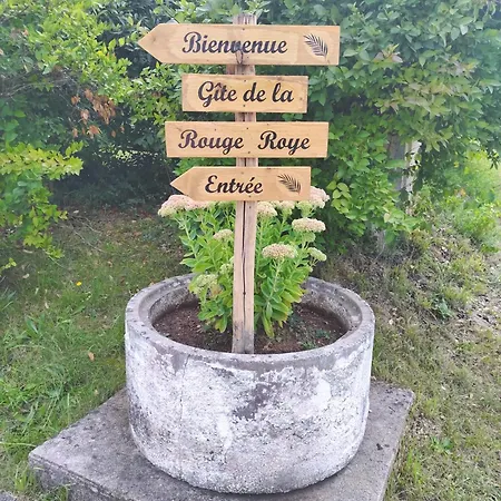 Holiday home De La Rouge Roye Cornelia *